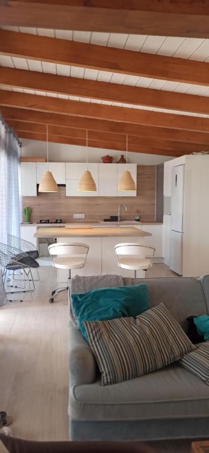 Beautiful Chalet With Wifi And Free Parking Arona  Luaran gambar