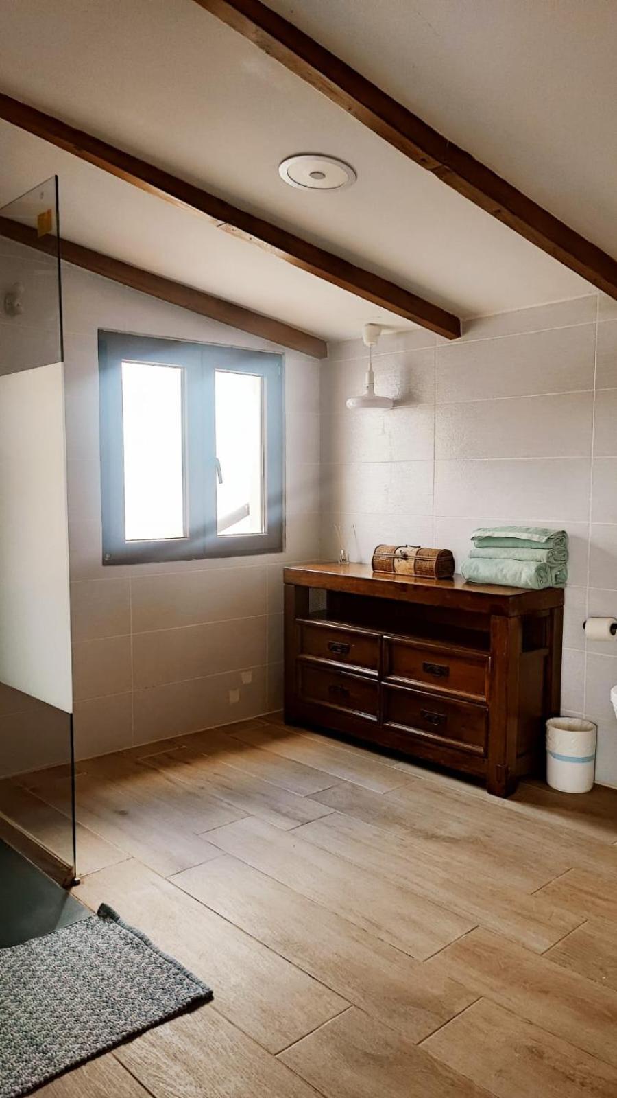 Beautiful Chalet With Wifi And Free Parking Arona  Luaran gambar