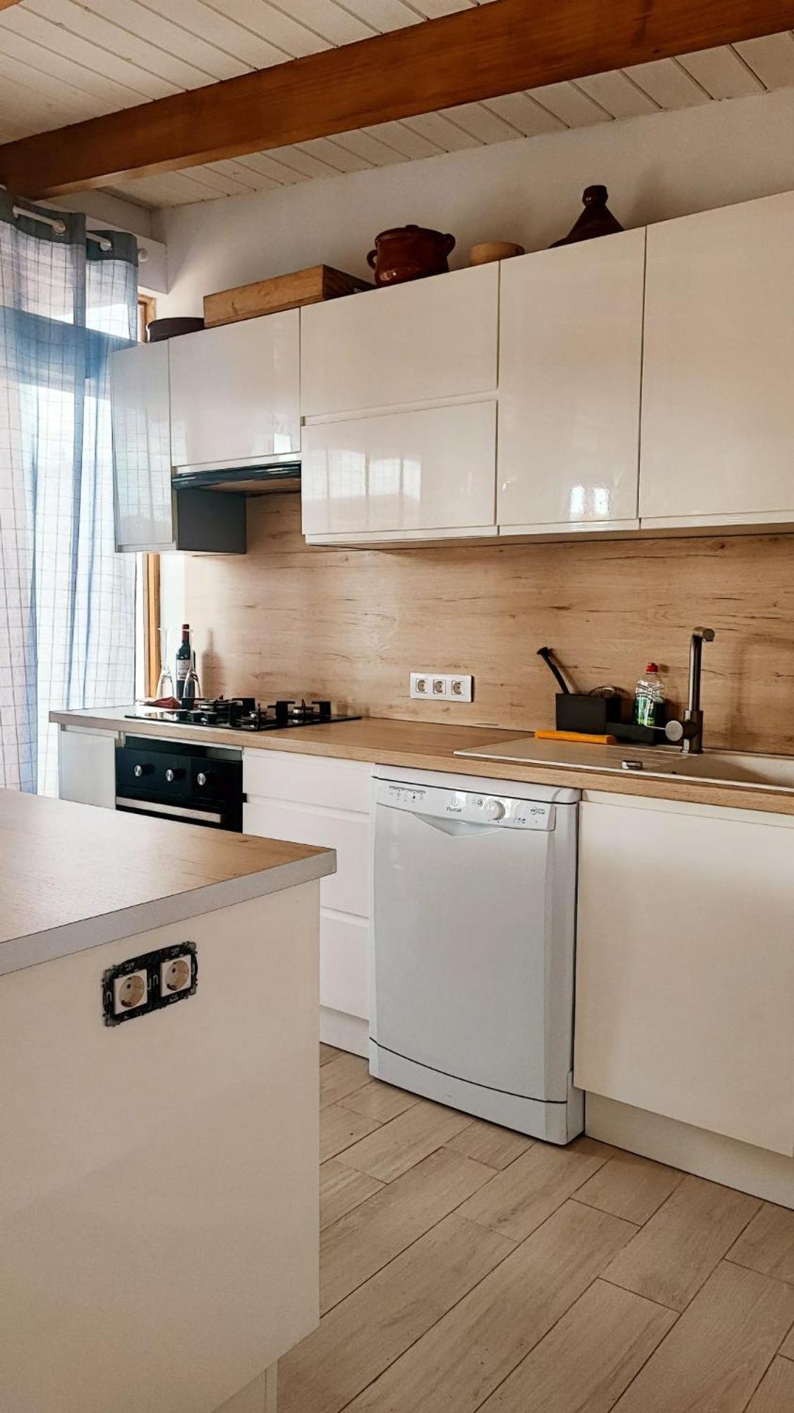 Beautiful Chalet With Wifi And Free Parking Arona  Luaran gambar