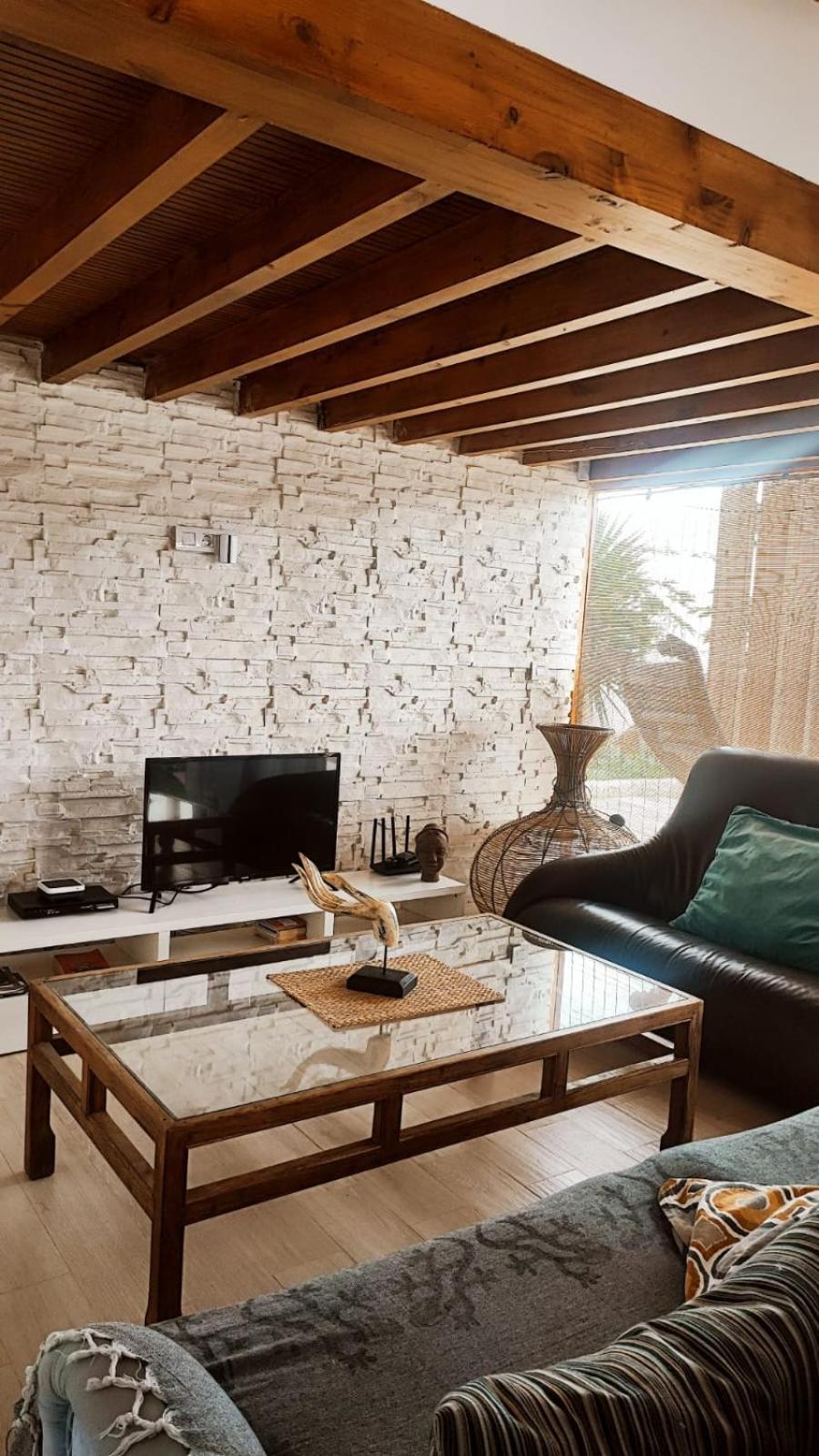 Beautiful Chalet With Wifi And Free Parking Arona  Luaran gambar